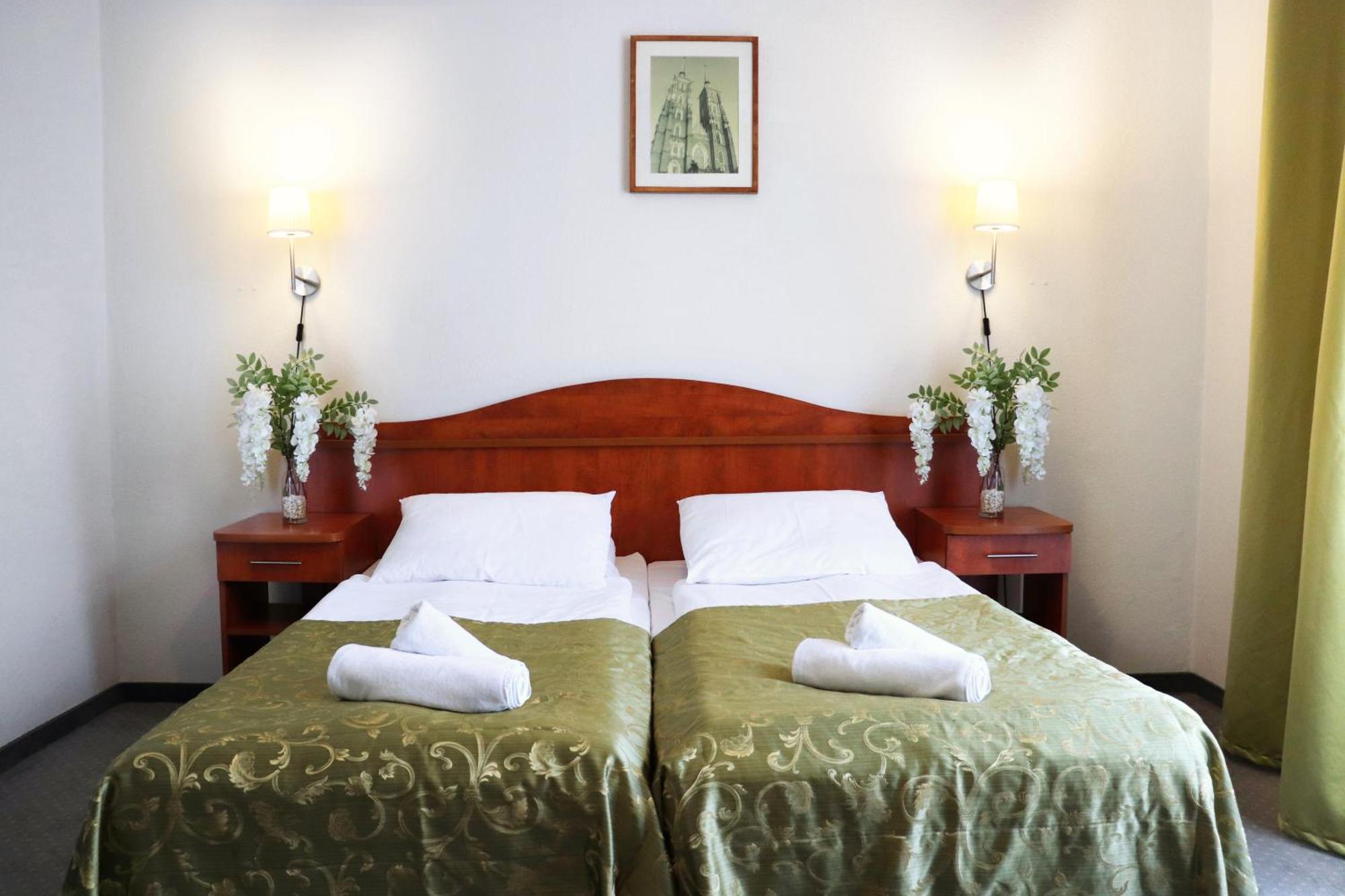 Hotel Polonia Centrum Βρότσλαβ Εξωτερικό φωτογραφία