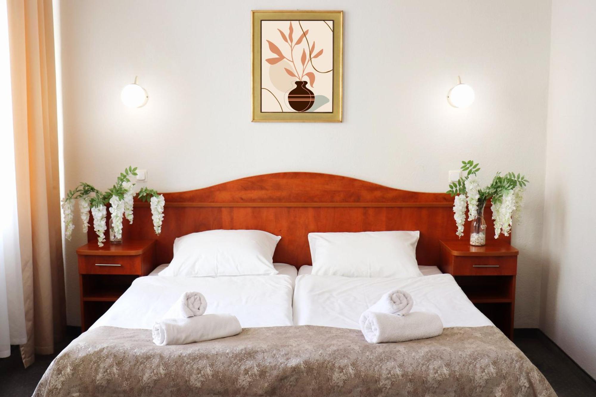 Hotel Polonia Centrum Βρότσλαβ Εξωτερικό φωτογραφία