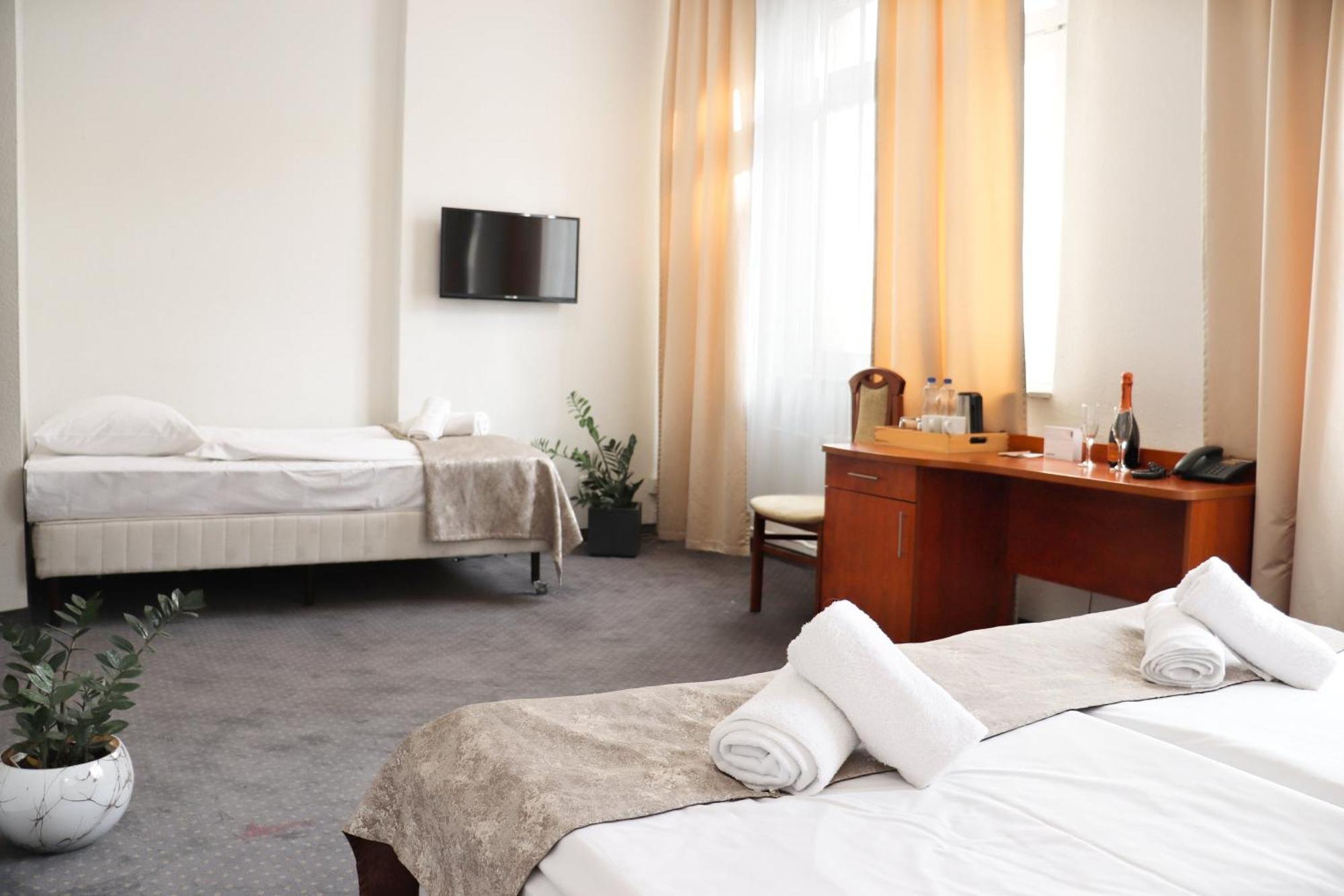 Hotel Polonia Centrum Βρότσλαβ Εξωτερικό φωτογραφία